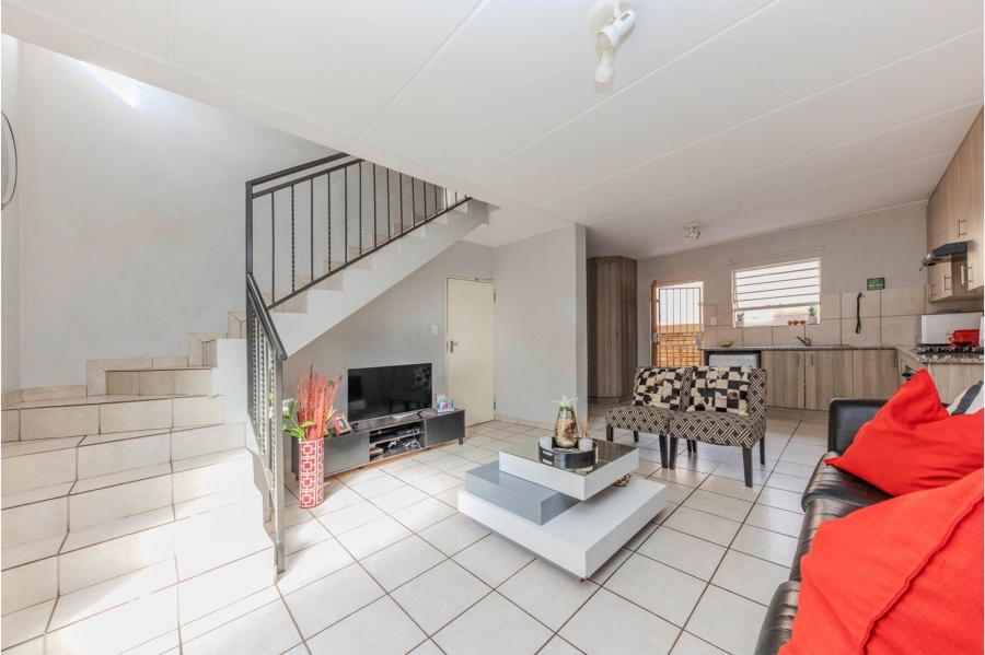 3 Bedroom Property for Sale in Wilgeheuwel Gauteng