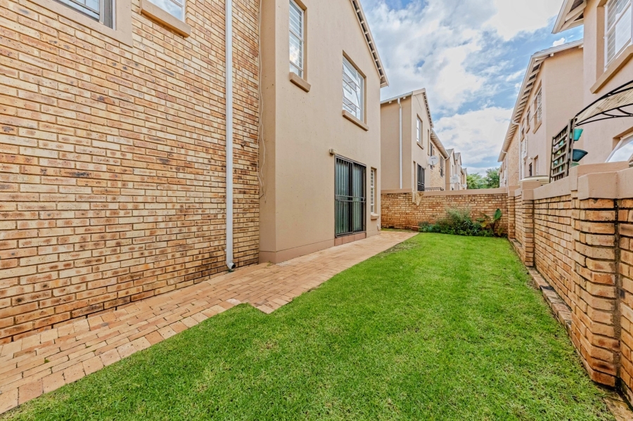 3 Bedroom Property for Sale in Wilgeheuwel Gauteng