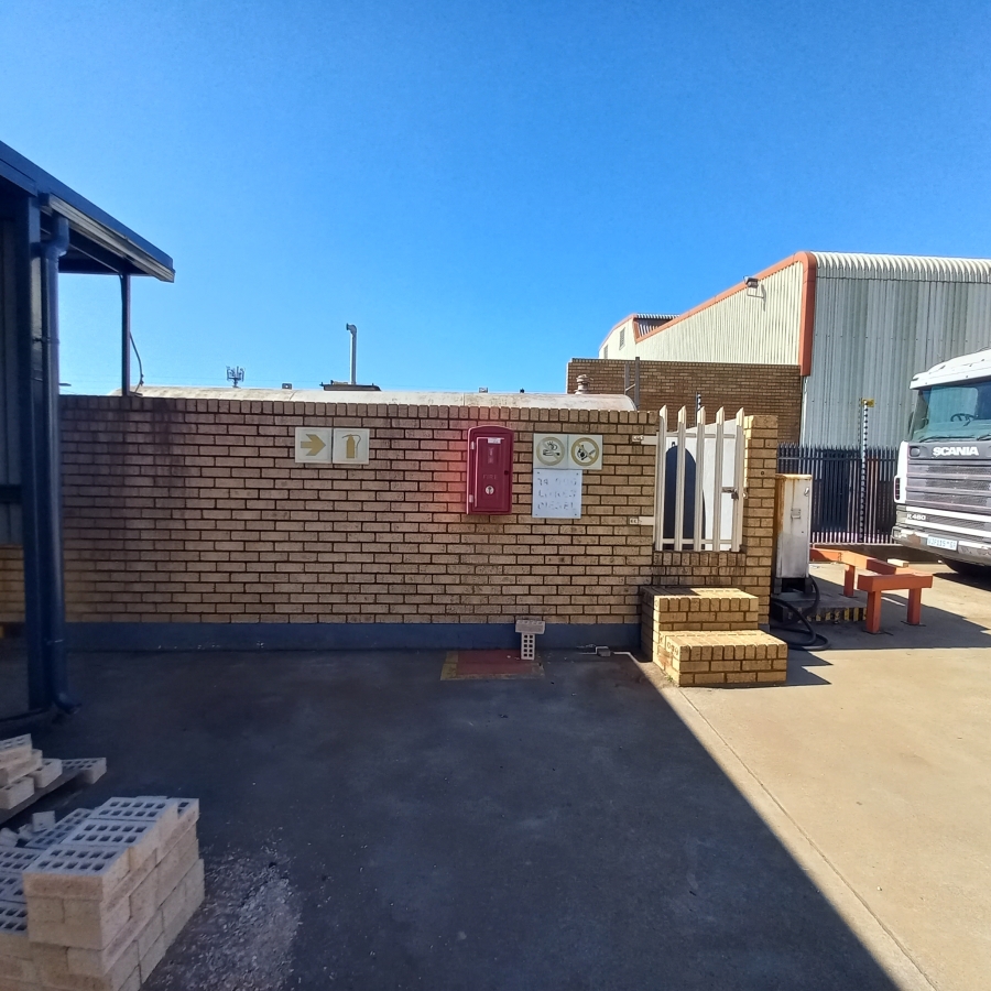 To Let commercial Property for Rent in Spartan Gauteng