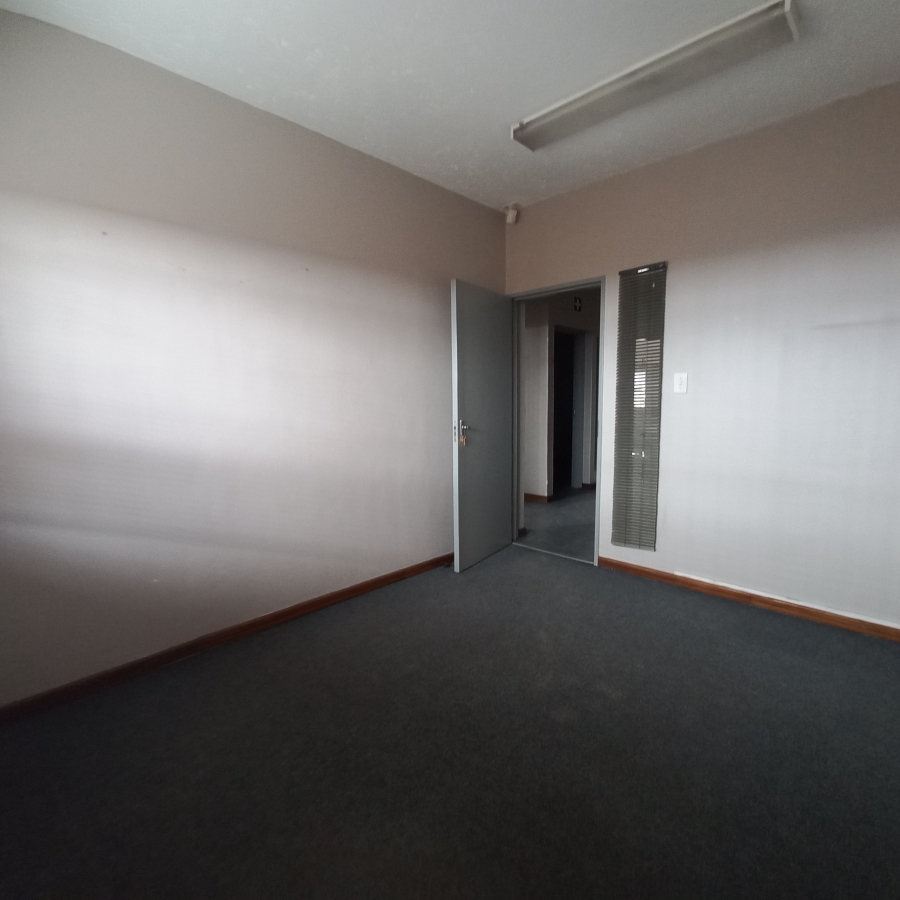 To Let commercial Property for Rent in Spartan Gauteng
