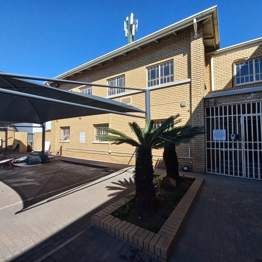 To Let commercial Property for Rent in Spartan Gauteng