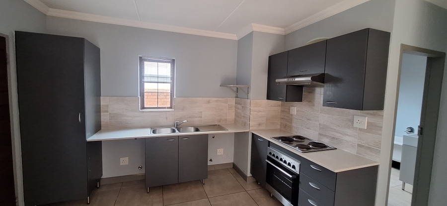 1 Bedroom Property for Sale in Blue Hills Gauteng