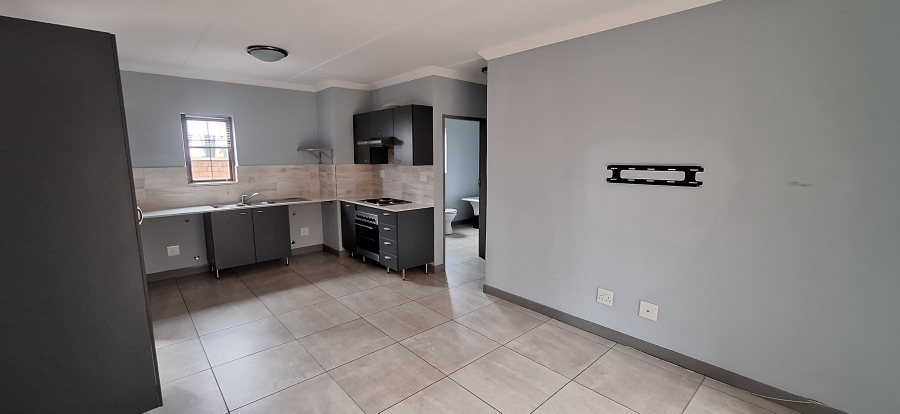 1 Bedroom Property for Sale in Blue Hills Gauteng