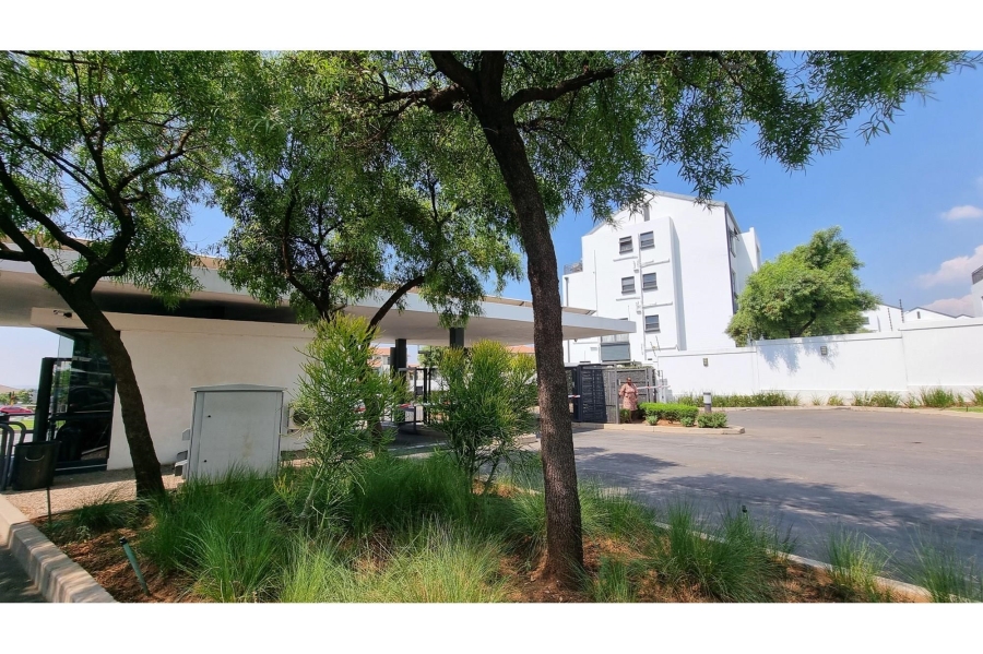 2 Bedroom Property for Sale in Greenstone Ridge Gauteng
