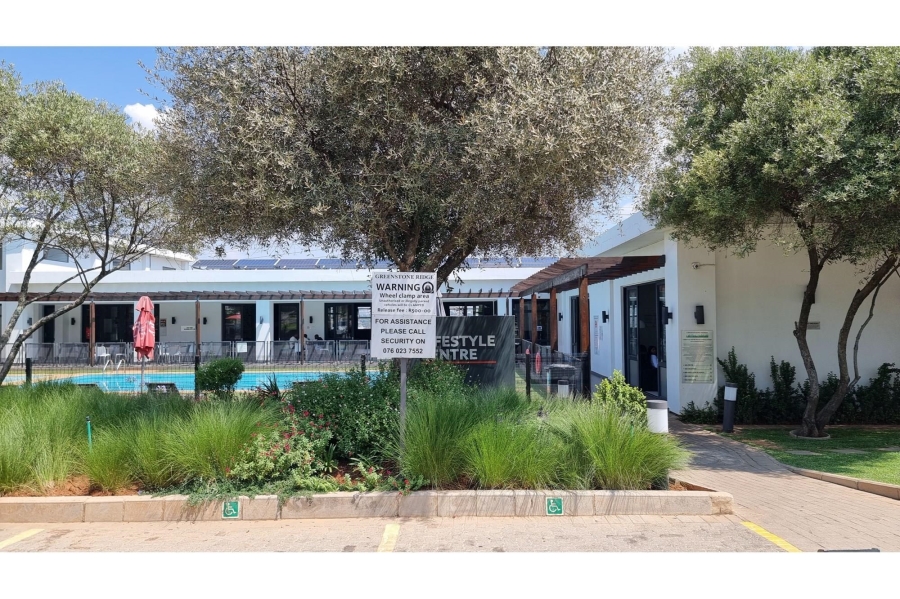 2 Bedroom Property for Sale in Greenstone Ridge Gauteng