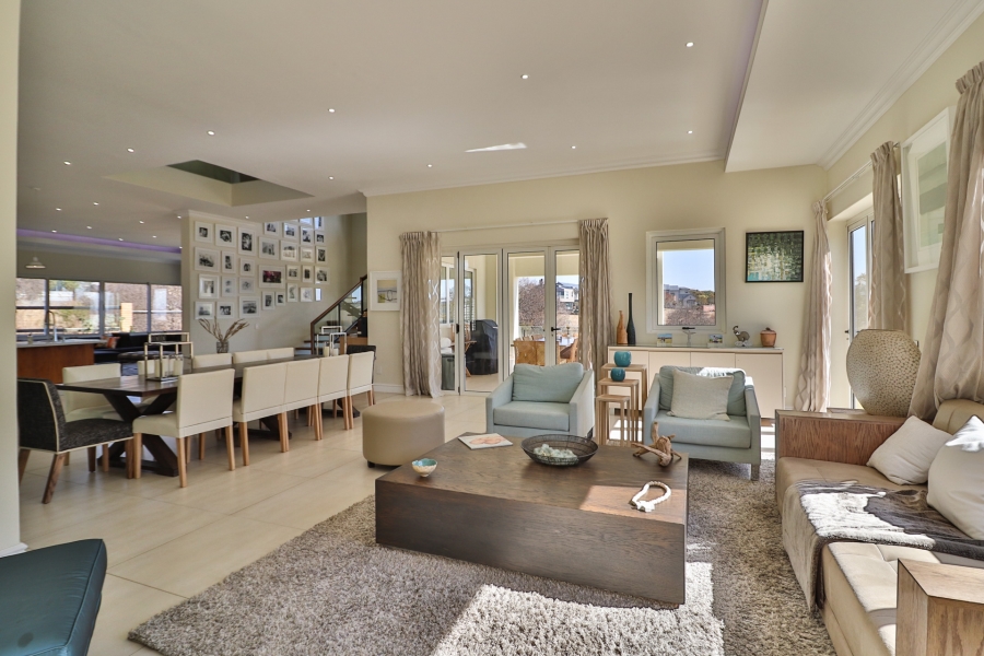 5 Bedroom Property for Sale in Waterfall Country Estate Gauteng