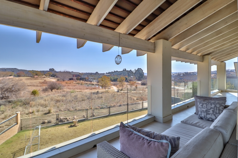 5 Bedroom Property for Sale in Waterfall Country Estate Gauteng