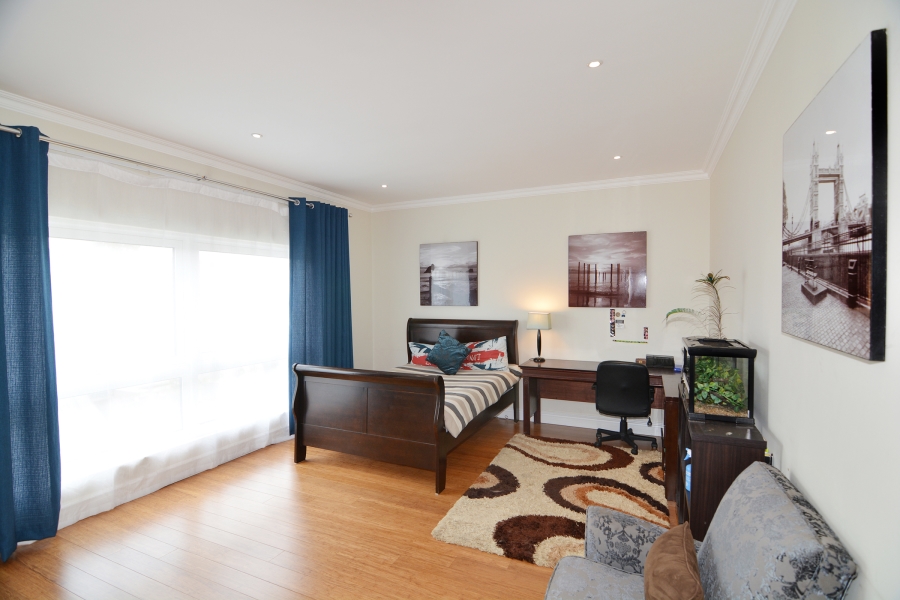 5 Bedroom Property for Sale in Waterfall Country Estate Gauteng