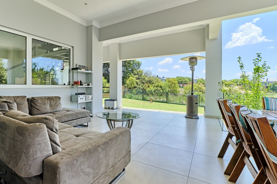 5 Bedroom Property for Sale in Waterfall Country Estate Gauteng