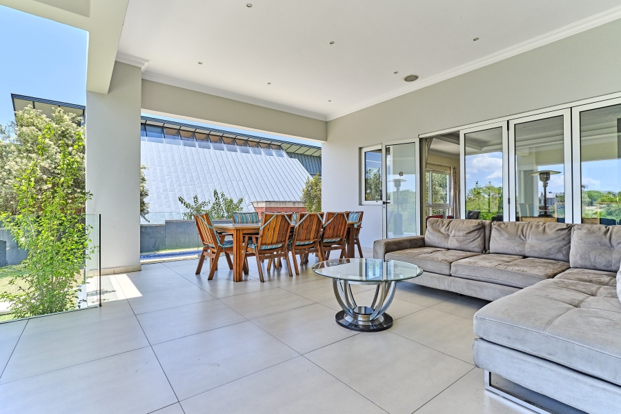 5 Bedroom Property for Sale in Waterfall Country Estate Gauteng