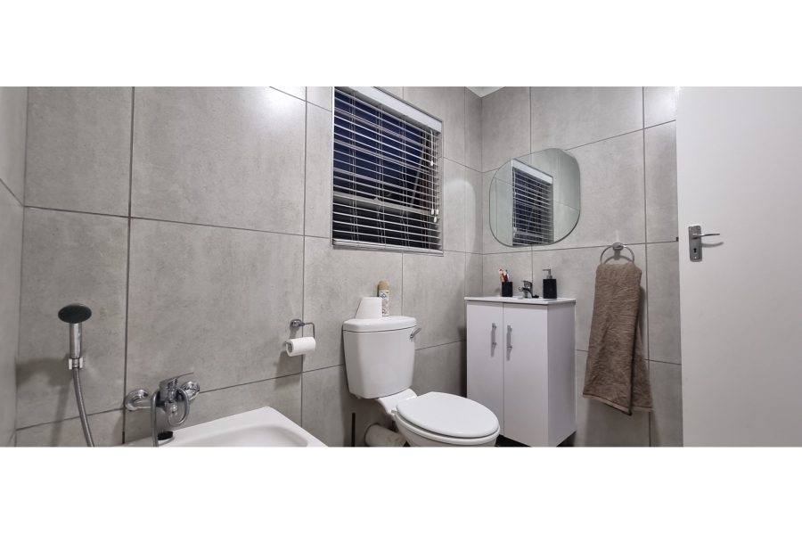 To Let 2 Bedroom Property for Rent in Liefde en Vrede Gauteng