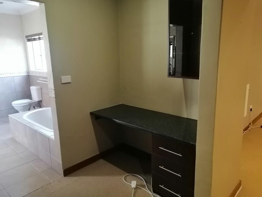 4 Bedroom Property for Sale in Vanderbijlpark SW 5 Gauteng