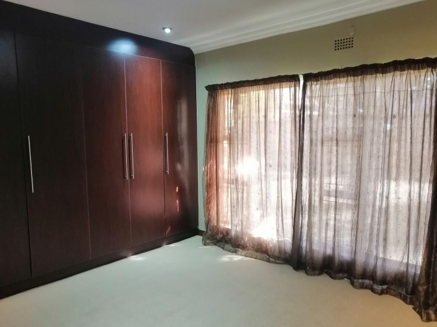 4 Bedroom Property for Sale in Vanderbijlpark SW 5 Gauteng