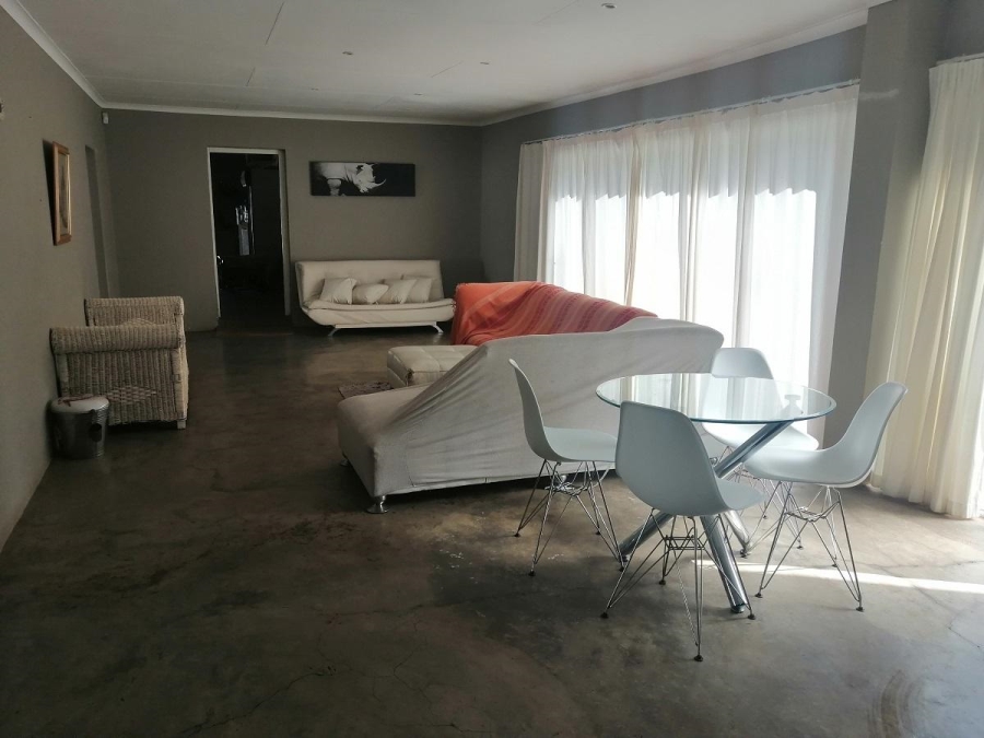4 Bedroom Property for Sale in Kaalplaats Gauteng