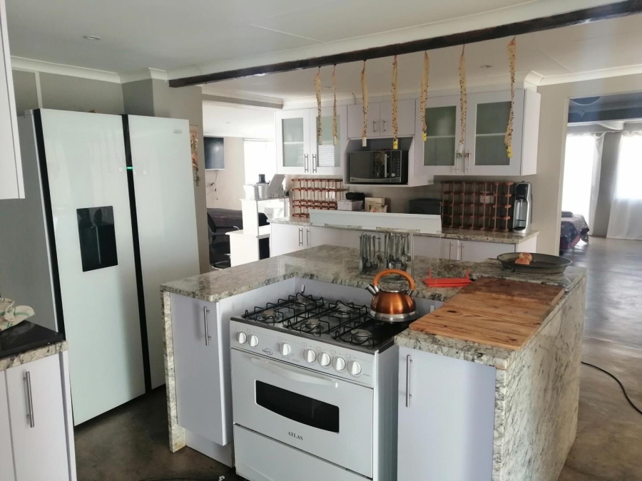4 Bedroom Property for Sale in Kaalplaats Gauteng