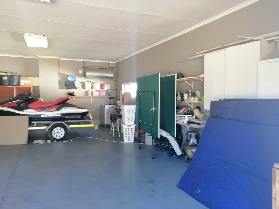 4 Bedroom Property for Sale in Kaalplaats Gauteng