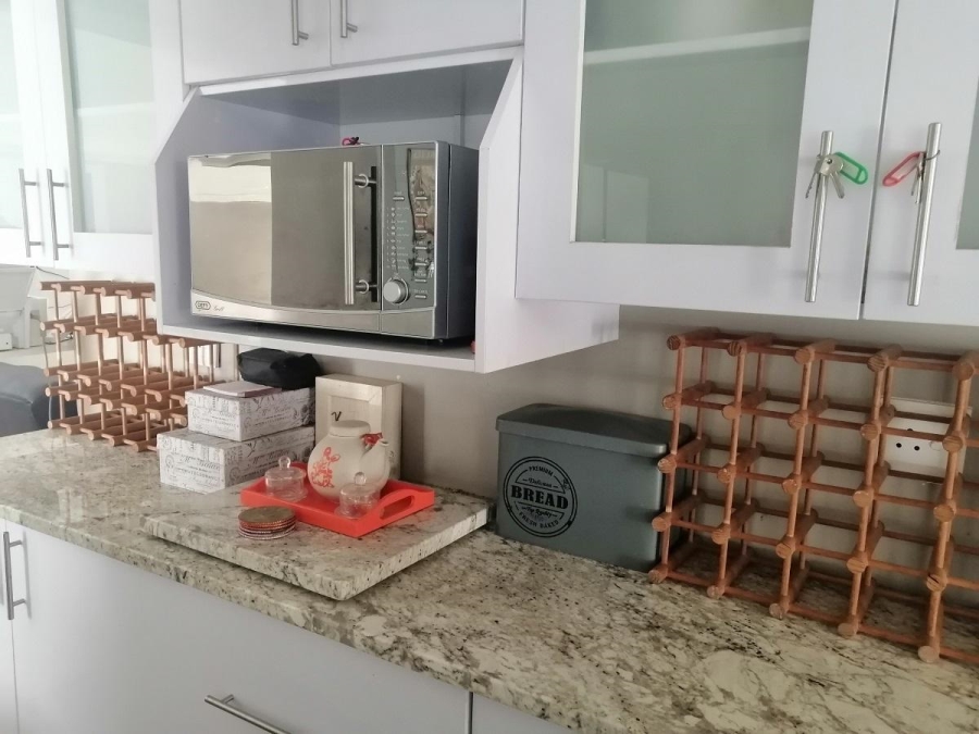 4 Bedroom Property for Sale in Kaalplaats Gauteng