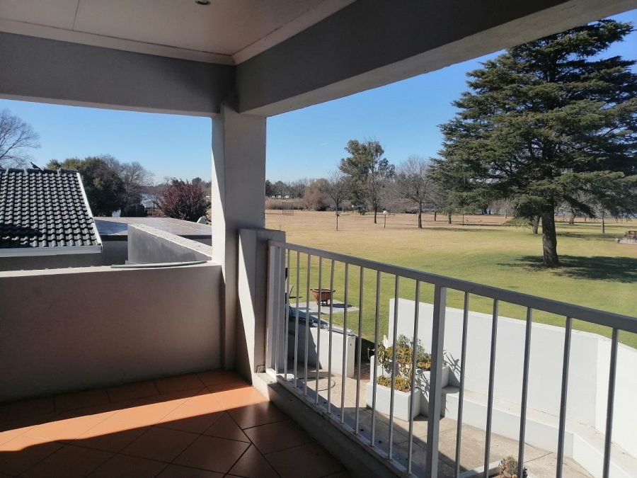 4 Bedroom Property for Sale in Kaalplaats Gauteng