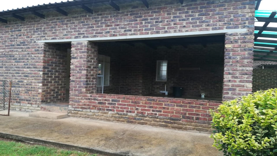 16 Bedroom Property for Sale in Rosashof Gauteng