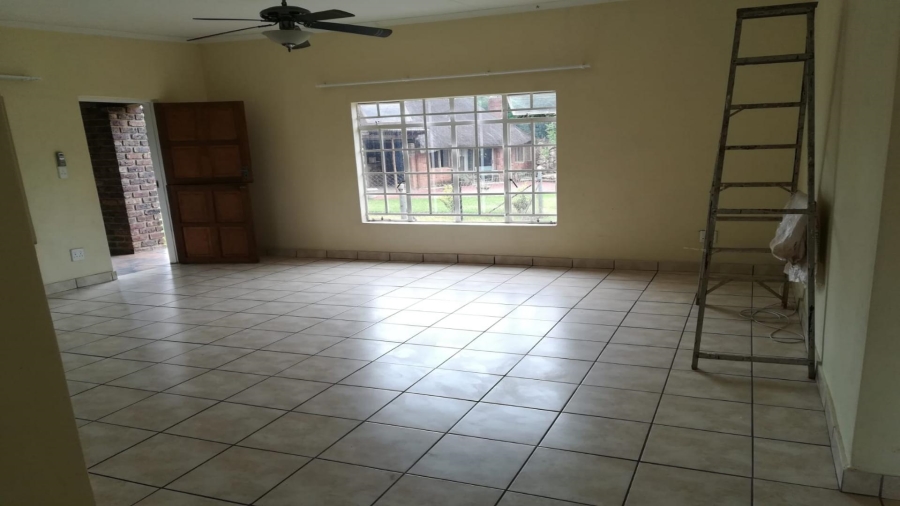 16 Bedroom Property for Sale in Rosashof Gauteng