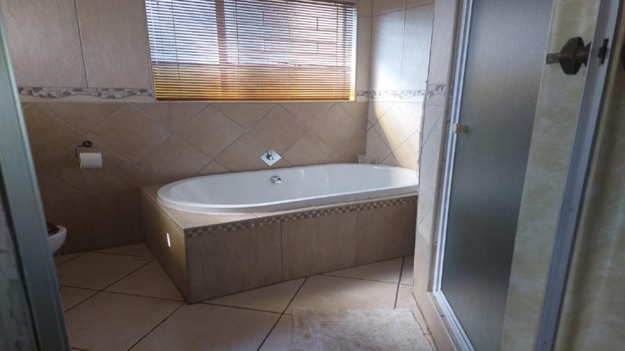 3 Bedroom Property for Sale in Vanderbijlpark Sw 2 Gauteng