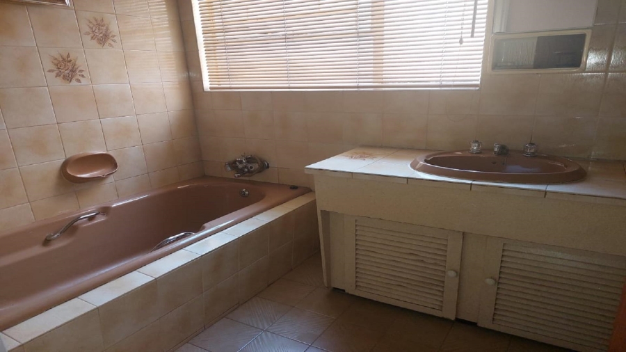 3 Bedroom Property for Sale in Vanderbijlpark Sw 2 Gauteng