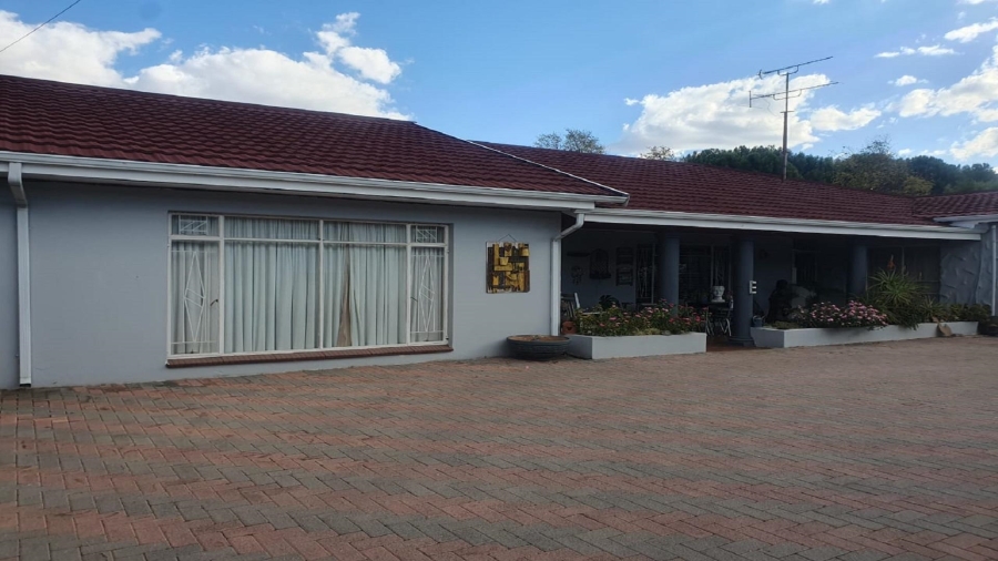 3 Bedroom Property for Sale in Theoville Gauteng