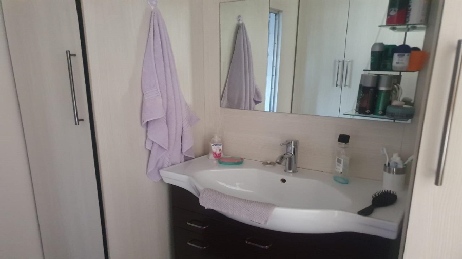 3 Bedroom Property for Sale in Theoville Gauteng