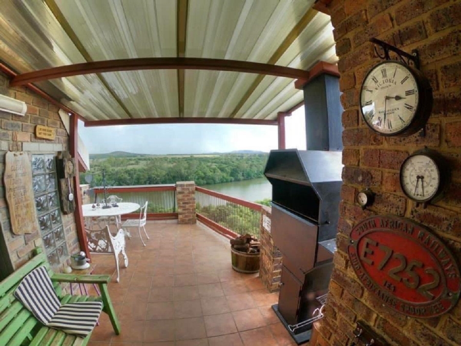 3 Bedroom Property for Sale in Vaaloewer Gauteng