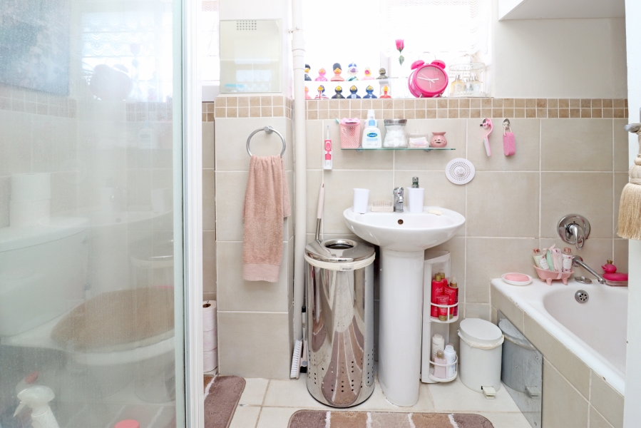 1 Bedroom Property for Sale in Glenhazel Gauteng