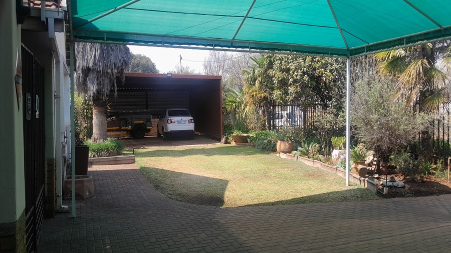 3 Bedroom Property for Sale in Risiville Gauteng