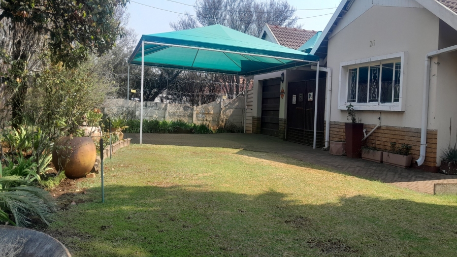 3 Bedroom Property for Sale in Risiville Gauteng