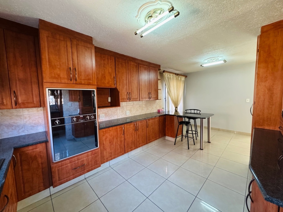 4 Bedroom Property for Sale in Parkrand Gauteng