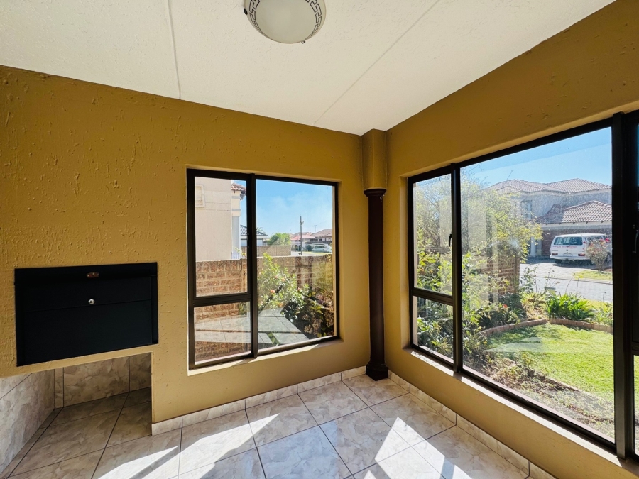 4 Bedroom Property for Sale in Parkrand Gauteng