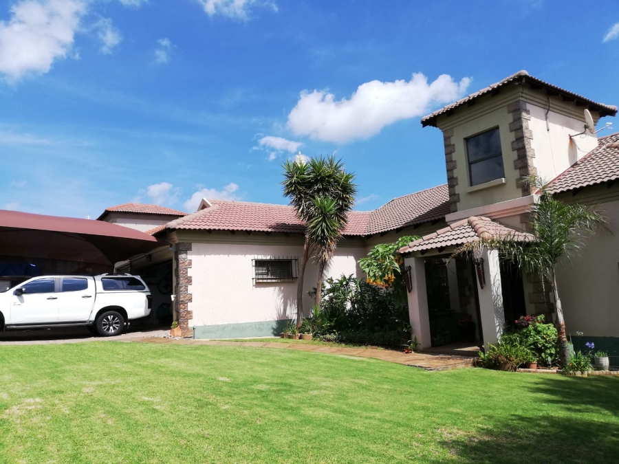 3 Bedroom Property for Sale in Fochville Gauteng