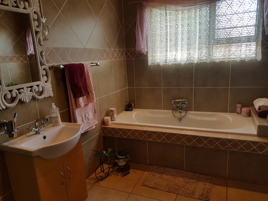 3 Bedroom Property for Sale in Fochville Gauteng