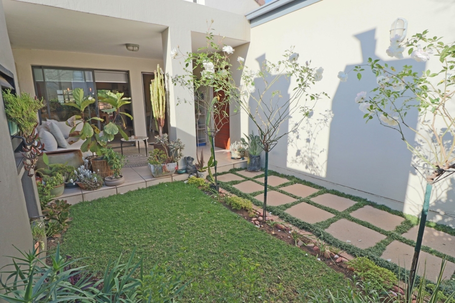 2 Bedroom Property for Sale in Bryanston Gauteng