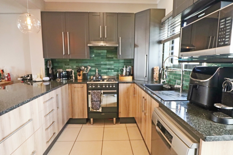 2 Bedroom Property for Sale in Bryanston Gauteng