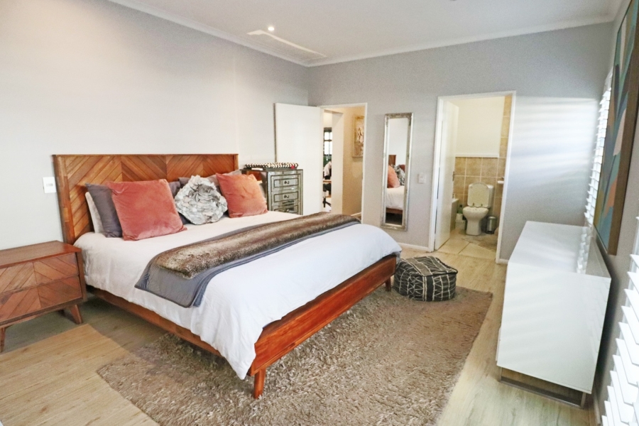 2 Bedroom Property for Sale in Bryanston Gauteng