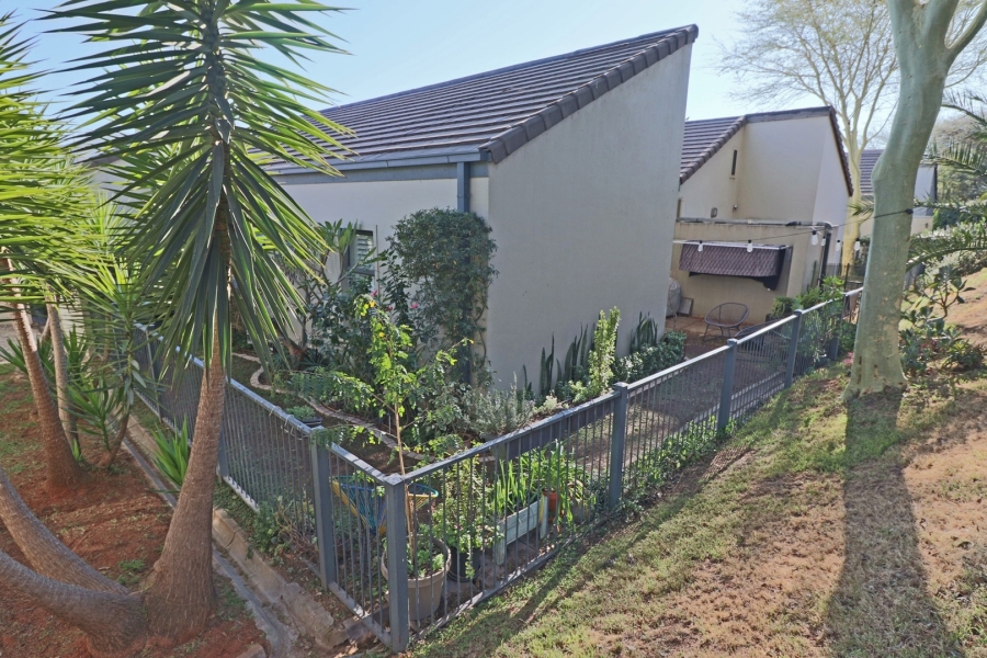 2 Bedroom Property for Sale in Bryanston Gauteng