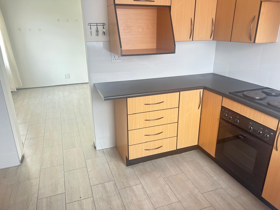 To Let 2 Bedroom Property for Rent in North Riding Gauteng