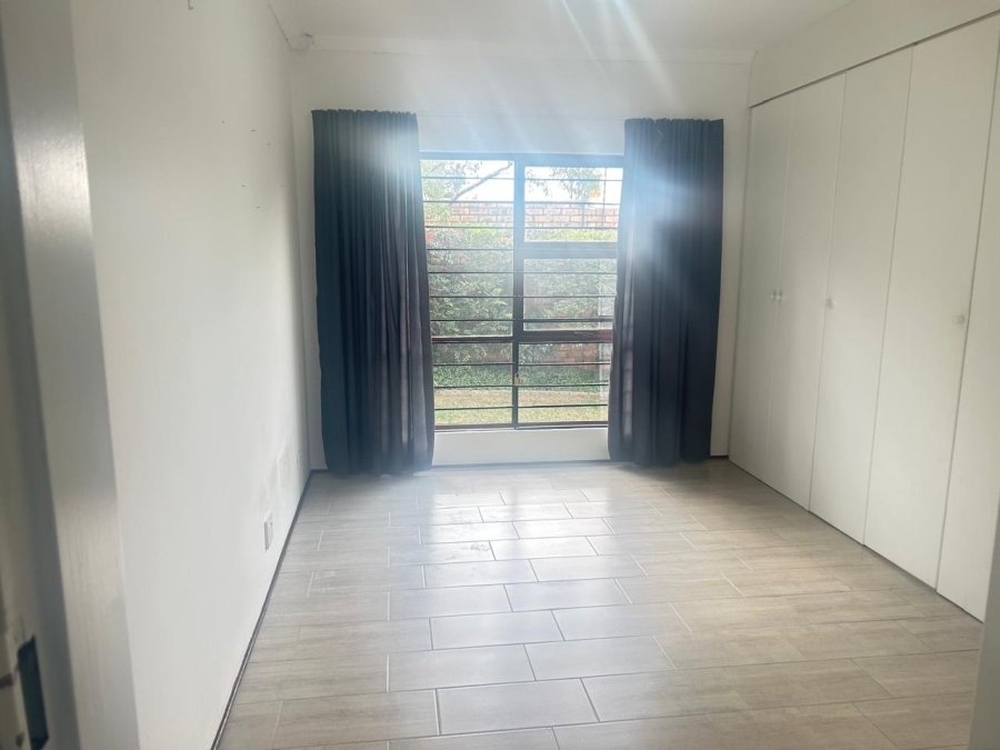 To Let 2 Bedroom Property for Rent in North Riding Gauteng