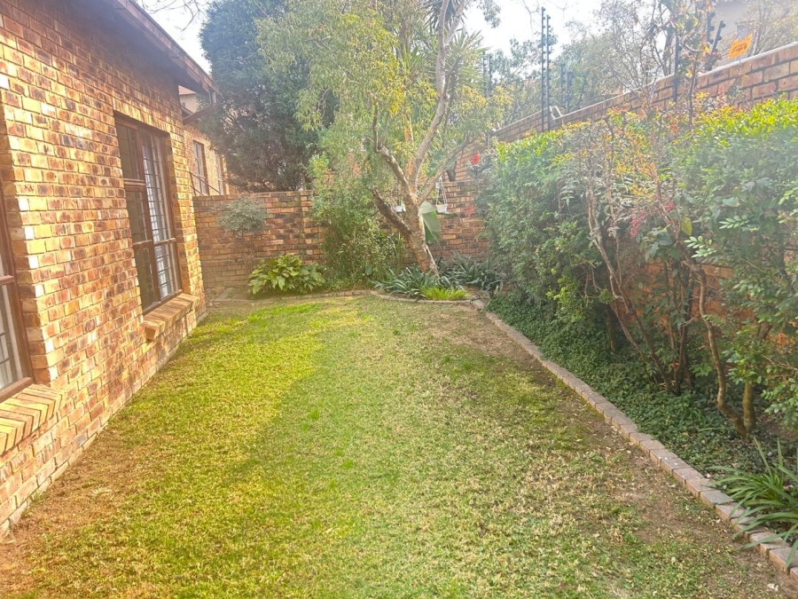 To Let 2 Bedroom Property for Rent in North Riding Gauteng