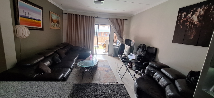 2 Bedroom Property for Sale in Noordwyk Gauteng