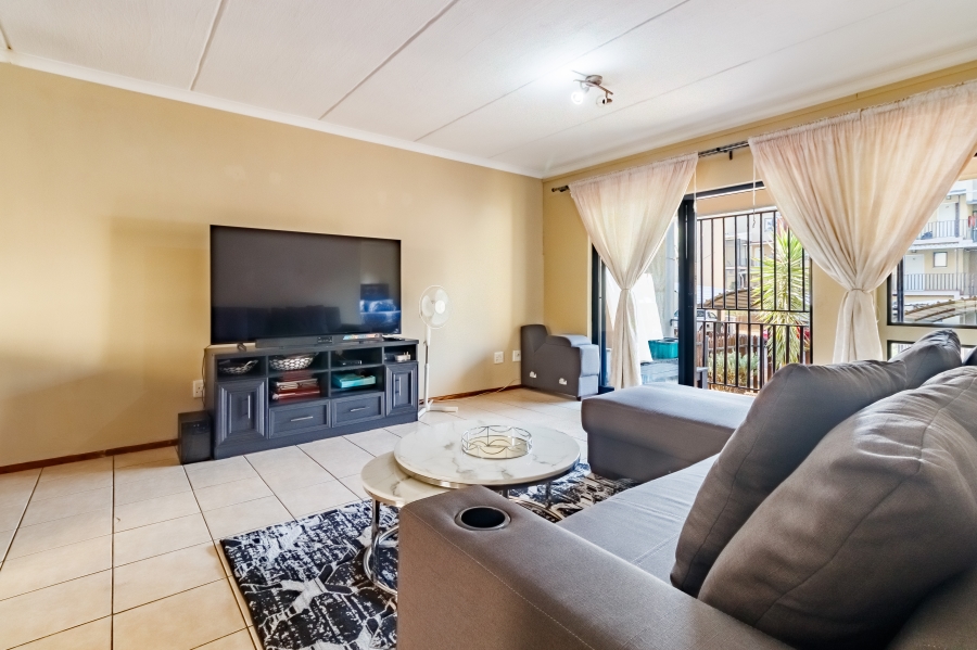 2 Bedroom Property for Sale in Erand Gardens Gauteng
