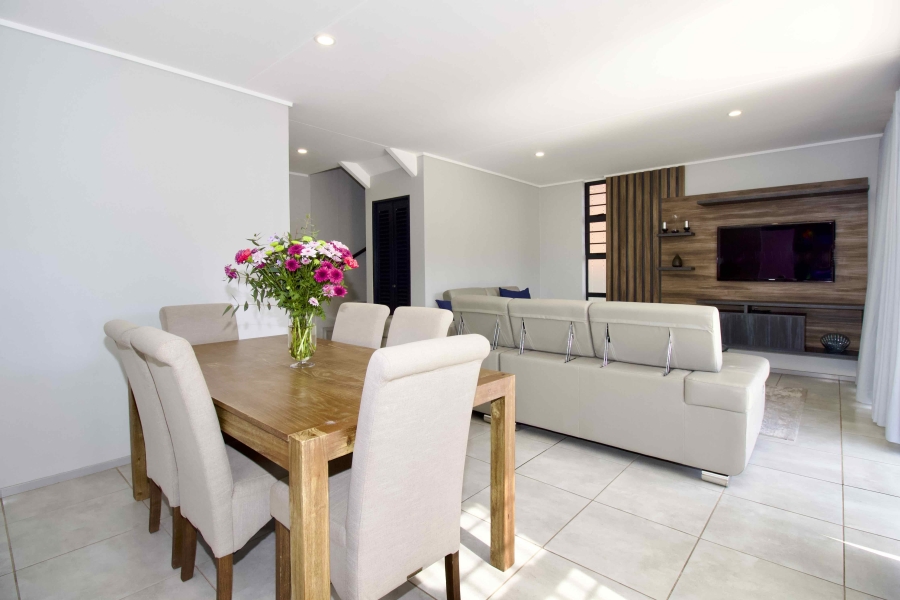 3 Bedroom Property for Sale in Rooihuiskraal Gauteng