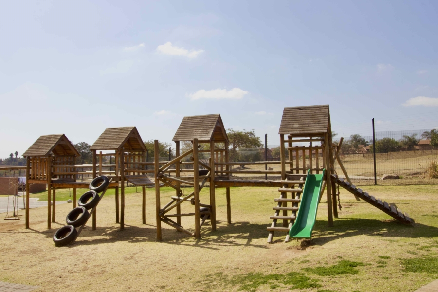 3 Bedroom Property for Sale in Rooihuiskraal Gauteng