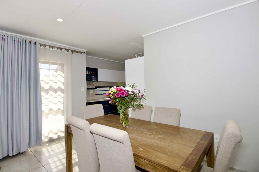 3 Bedroom Property for Sale in Rooihuiskraal Gauteng