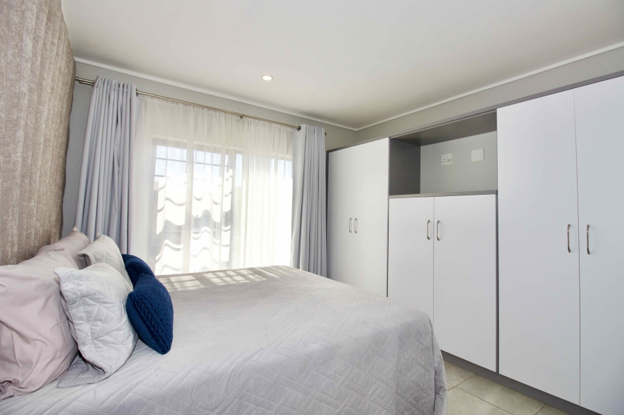 3 Bedroom Property for Sale in Rooihuiskraal Gauteng