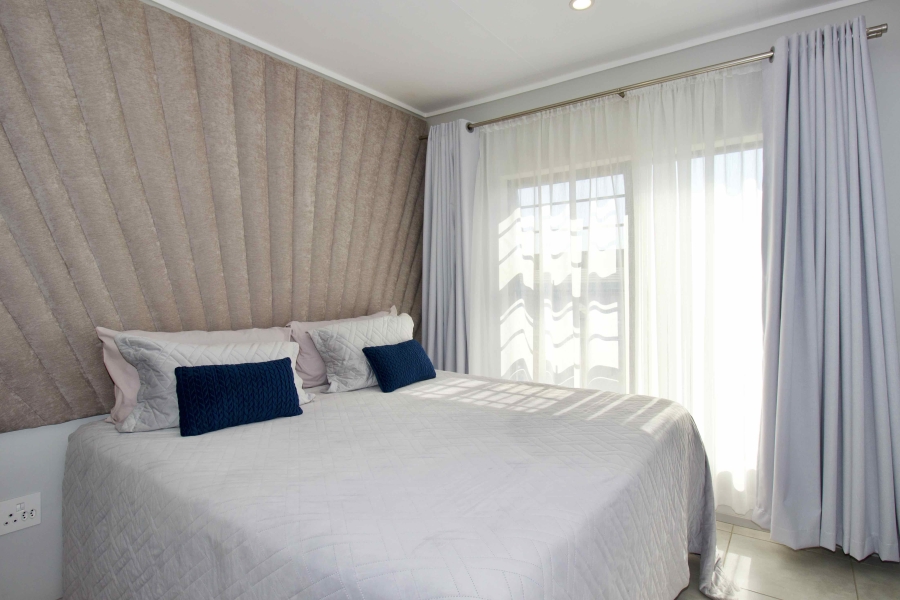 3 Bedroom Property for Sale in Rooihuiskraal Gauteng